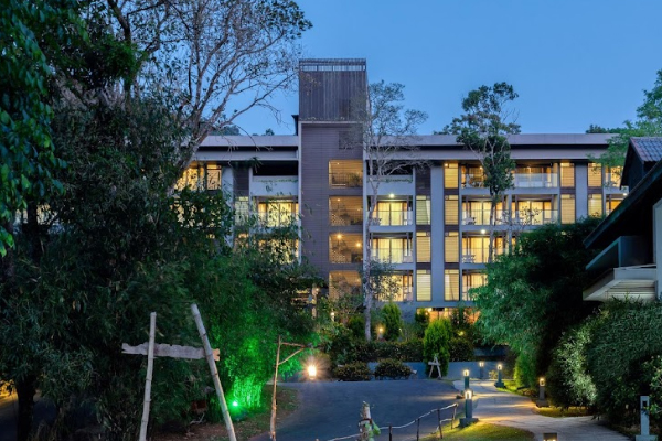 The Mountain Courtyard