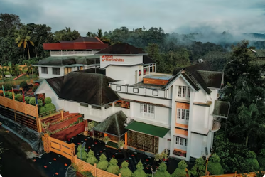Star Emirates Luxury Resort & Spa Munnar